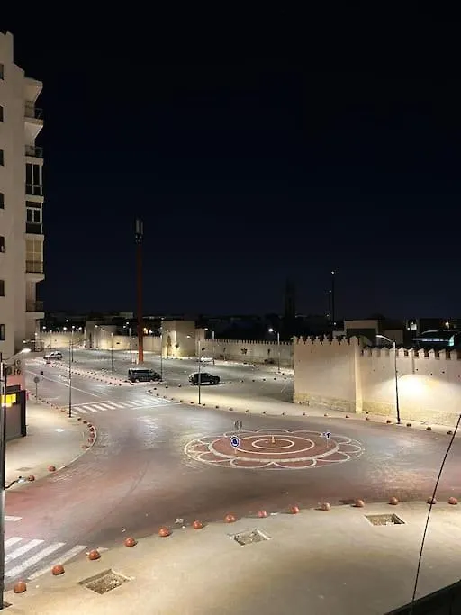 Appartement Au Centre En Face Du Souk Агадир Марокко